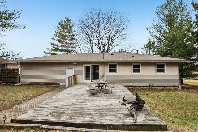 1686 Sand Hill Road, Oregon, WI 53575