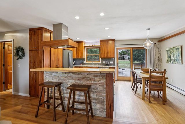 1686 Sand Hill Road, Oregon, WI 53575