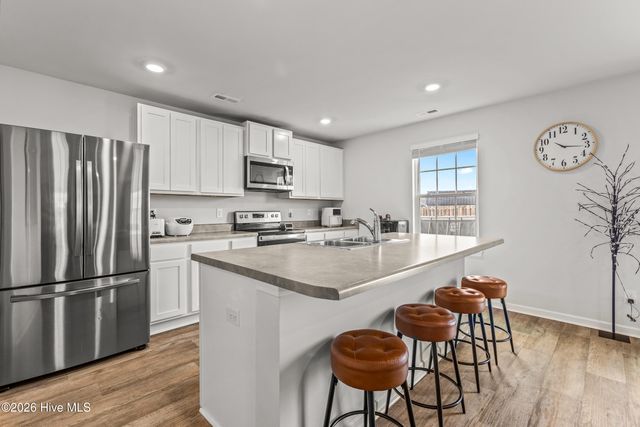 624 Drummond Grove Lane, Jacksonville, NC 28546