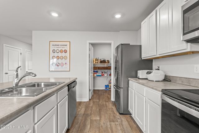 624 Drummond Grove Lane, Jacksonville, NC 28546