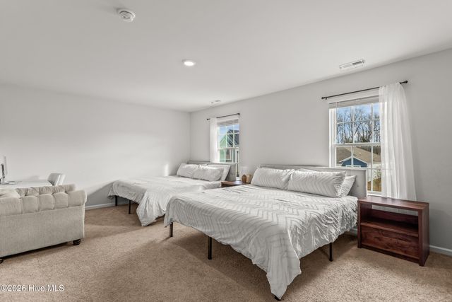 624 Drummond Grove Lane, Jacksonville, NC 28546