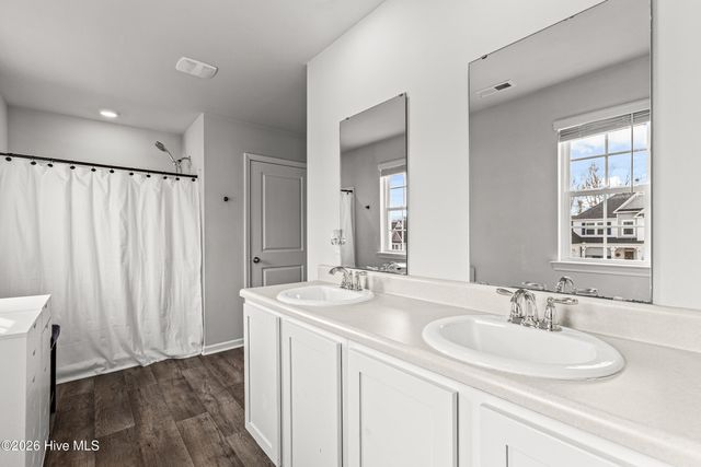 624 Drummond Grove Lane, Jacksonville, NC 28546