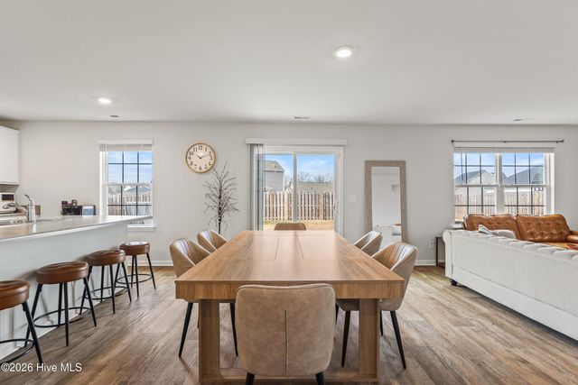 624 Drummond Grove Lane, Jacksonville, NC 28546