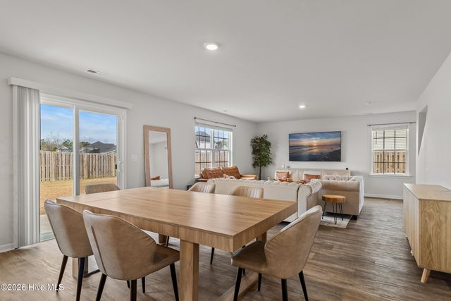 624 Drummond Grove Lane, Jacksonville, NC 28546