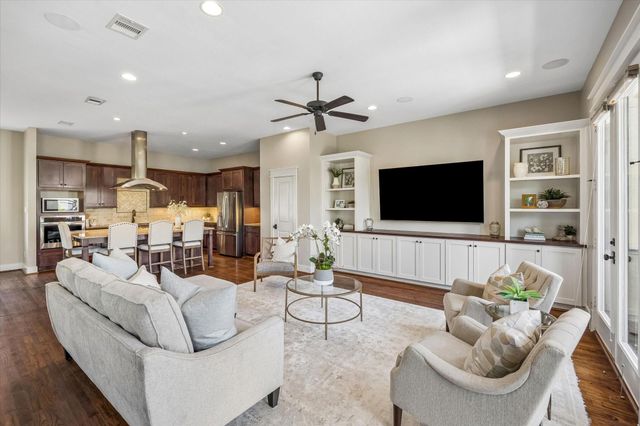1957 Vermont Street, Houston, TX 77019