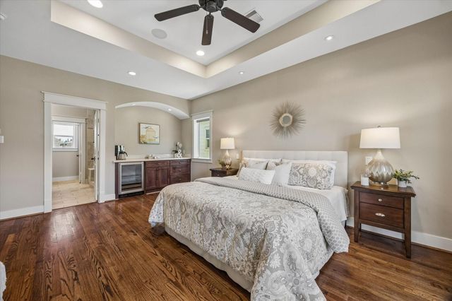 1957 Vermont Street, Houston, TX 77019