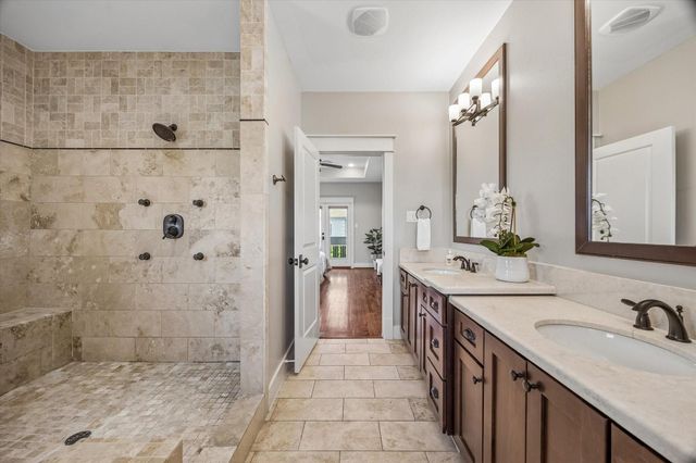1957 Vermont Street, Houston, TX 77019