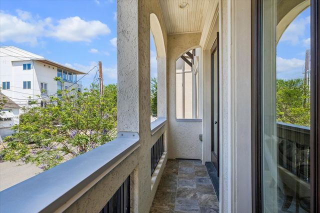 1957 Vermont Street, Houston, TX 77019