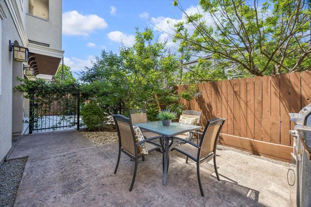 1957 Vermont Street, Houston, TX 77019