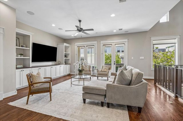 1957 Vermont Street, Houston, TX 77019