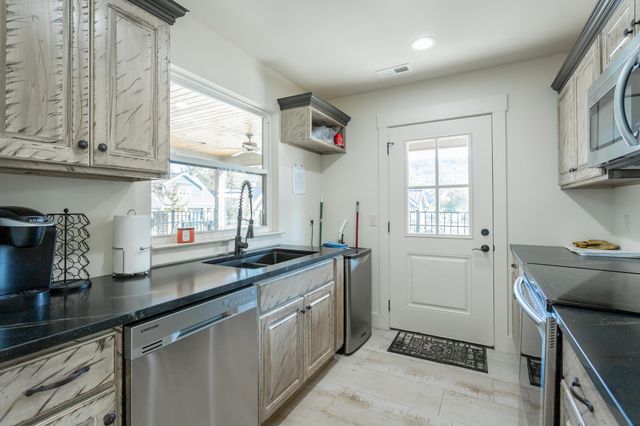 2621 Copper Cove, Ooltewah, TN 37363