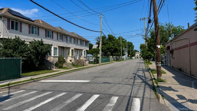 71 Arlington Place, Staten Island, NY 10303