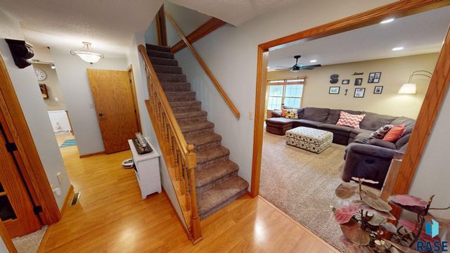 1613 Buffalo Trl Trail, Brookings, SD 57006