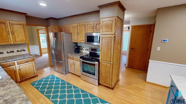 1613 Buffalo Trl Trail, Brookings, SD 57006