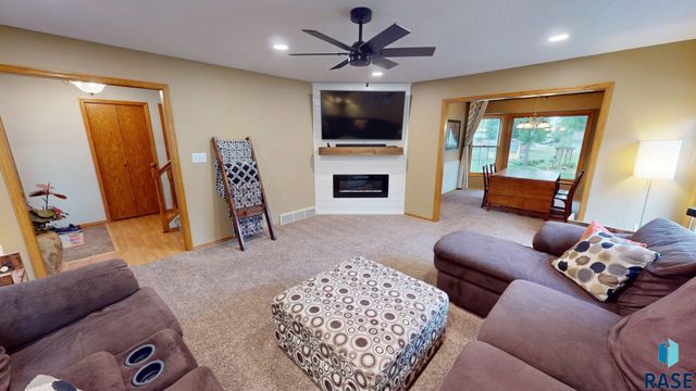 1613 Buffalo Trl Trail, Brookings, SD 57006