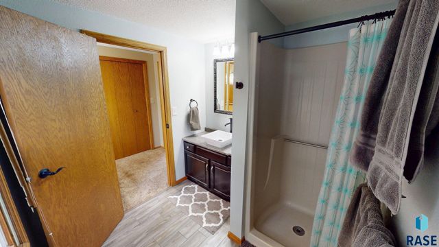 1613 Buffalo Trl Trail, Brookings, SD 57006
