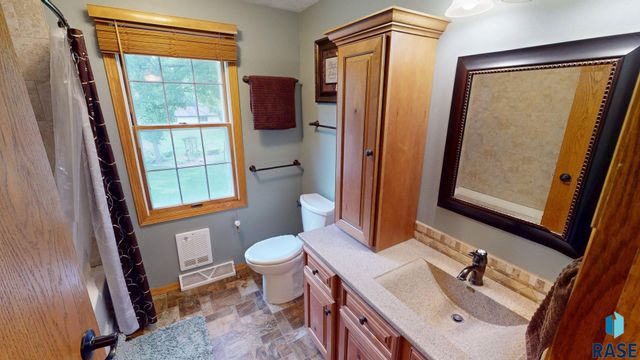 1613 Buffalo Trl Trail, Brookings, SD 57006