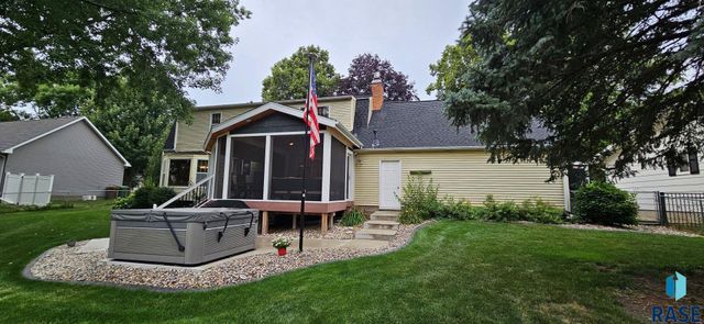 1613 Buffalo Trl Trail, Brookings, SD 57006