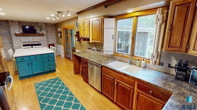 1613 Buffalo Trl Trail, Brookings, SD 57006