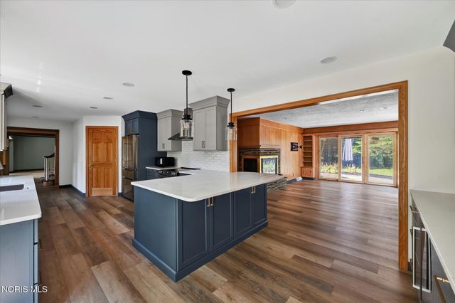 6164 Valley Park Drive, Toledo, OH 43623