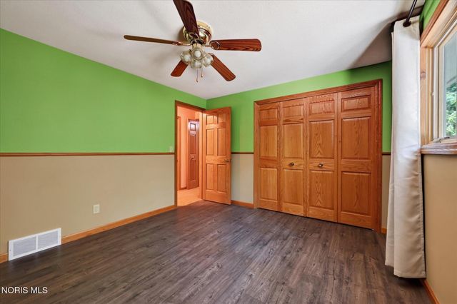 6164 Valley Park Drive, Toledo, OH 43623