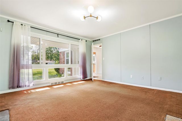 6843 E Dartmoor Road, West Bloomfield Charter Township, MI 48322