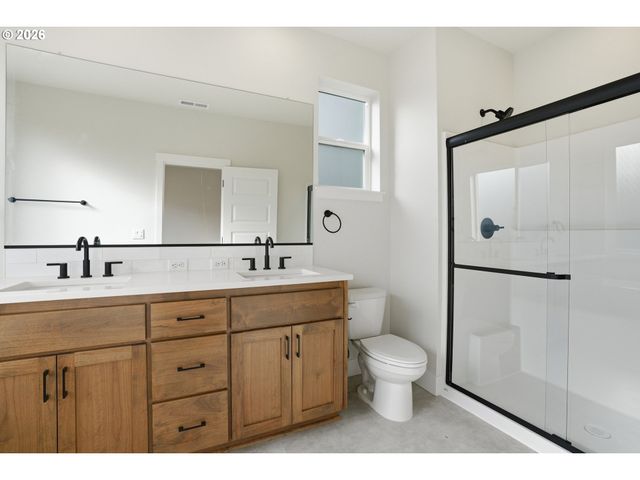 627 Se 34th St, Battle Ground, WA 98604