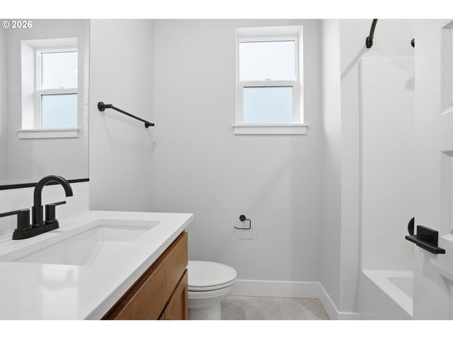 627 Se 34th St, Battle Ground, WA 98604