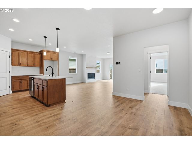 627 Se 34th St, Battle Ground, WA 98604