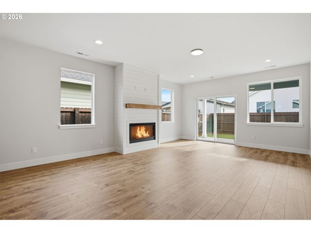 627 Se 34th St, Battle Ground, WA 98604