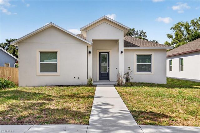 7977 49th AVE N, St. Petersburg, FL 33709