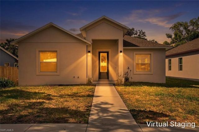 7977 49th AVE N, St. Petersburg, FL 33709