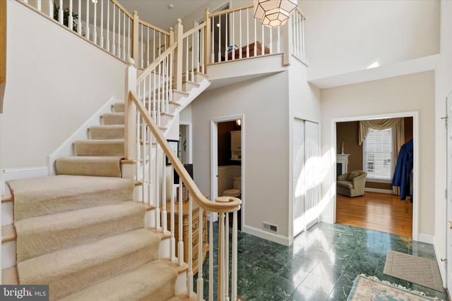 3 HONEYSUCKLE LN, Broomall, PA 19008