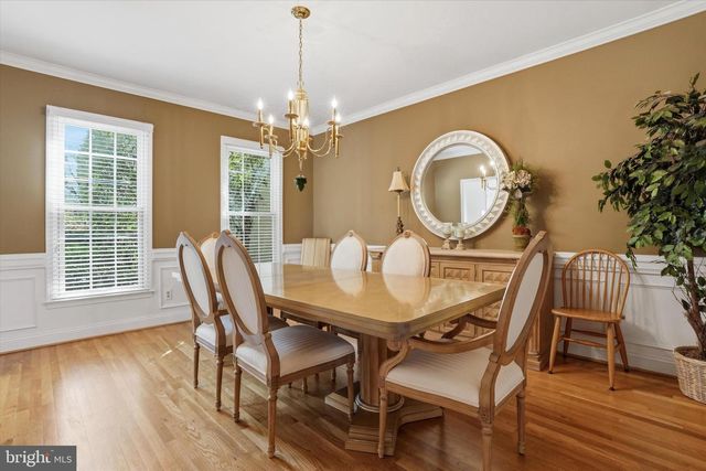 3 HONEYSUCKLE LN, Broomall, PA 19008
