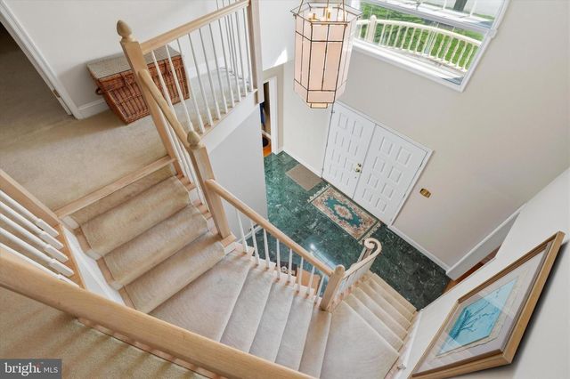 3 HONEYSUCKLE LN, Broomall, PA 19008