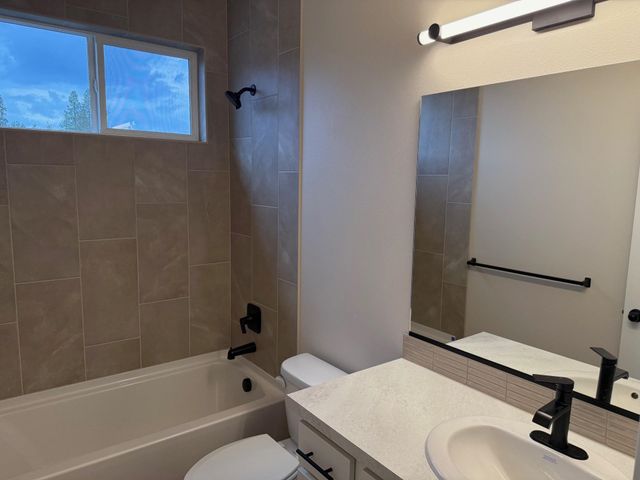 3203 S Custer Ln, Spokane, WA 99223