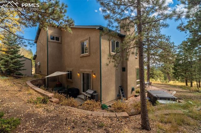 320 Hilton Road, Manitou Springs, CO 80829