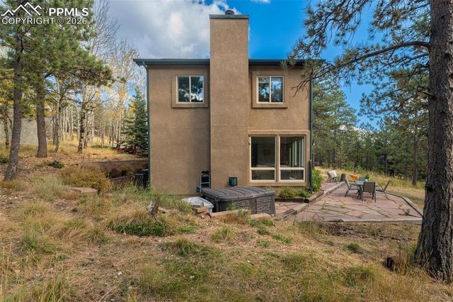 320 Hilton Road, Manitou Springs, CO 80829
