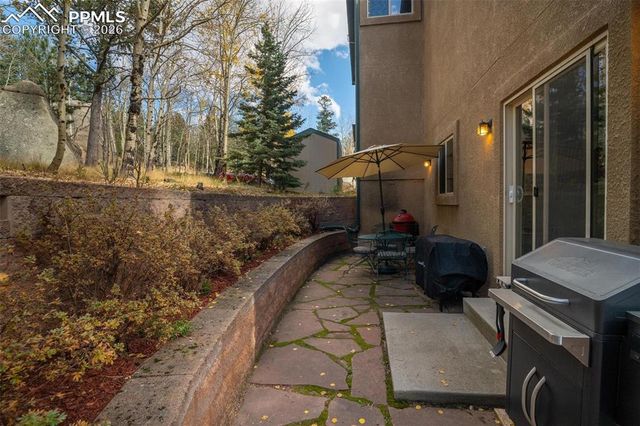 320 Hilton Road, Manitou Springs, CO 80829