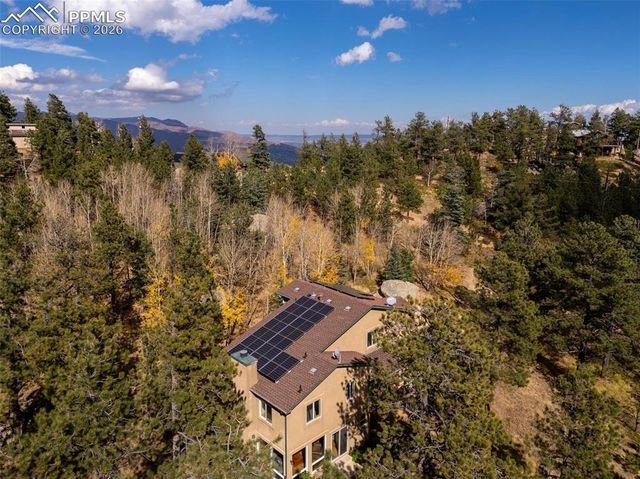 320 Hilton Road, Manitou Springs, CO 80829