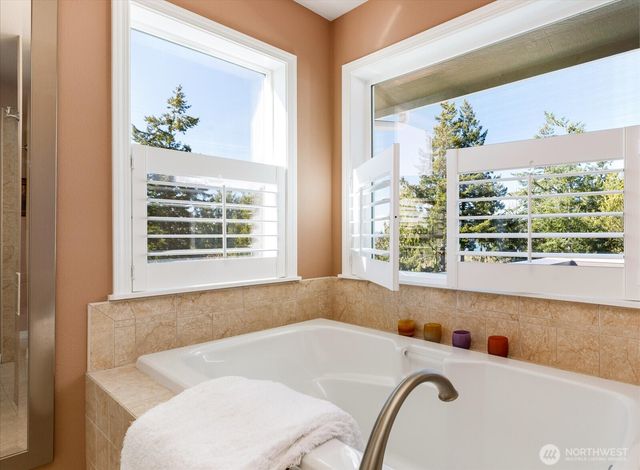 3913 W 12th Street, Anacortes, WA 98221