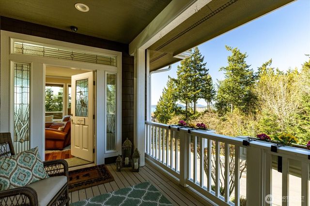 3913 W 12th Street, Anacortes, WA 98221