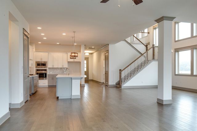 836 Drivers Cir, Columbia, TN 38401