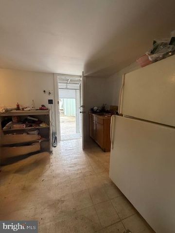 521 E FOREST GROVE RD, Vineland, NJ 08360