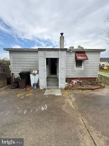 521 E FOREST GROVE RD, Vineland, NJ 08360