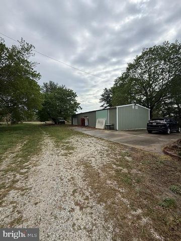 521 E FOREST GROVE RD, Vineland, NJ 08360