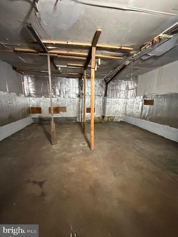 521 E FOREST GROVE RD, Vineland, NJ 08360