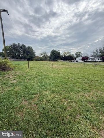 521 E FOREST GROVE RD, Vineland, NJ 08360