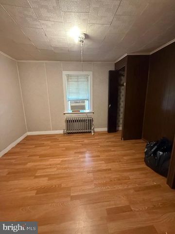 521 E FOREST GROVE RD, Vineland, NJ 08360