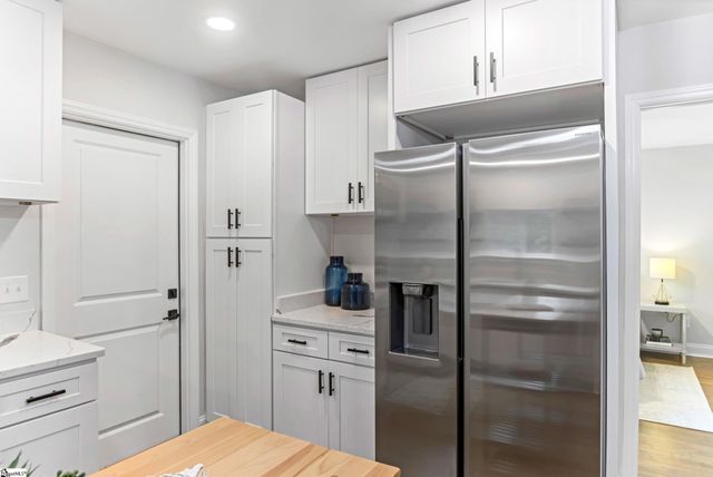 12 E Decatur Street, Greenville, SC 29617